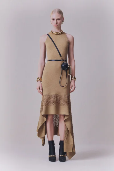 Look 10